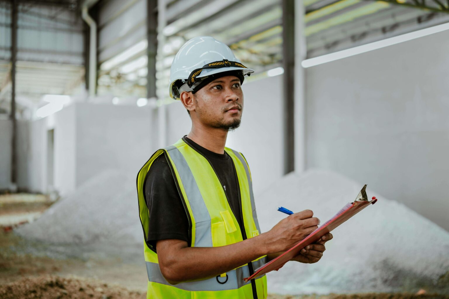 PROJECT MANAGER GRADE A REF NO: HS 5/2025 CONSTRUCTION PROJECT MANAGER