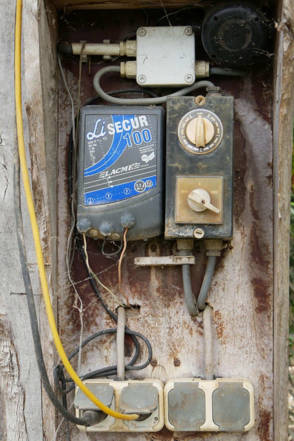 Main Switch in Generator Box Burned–Repair