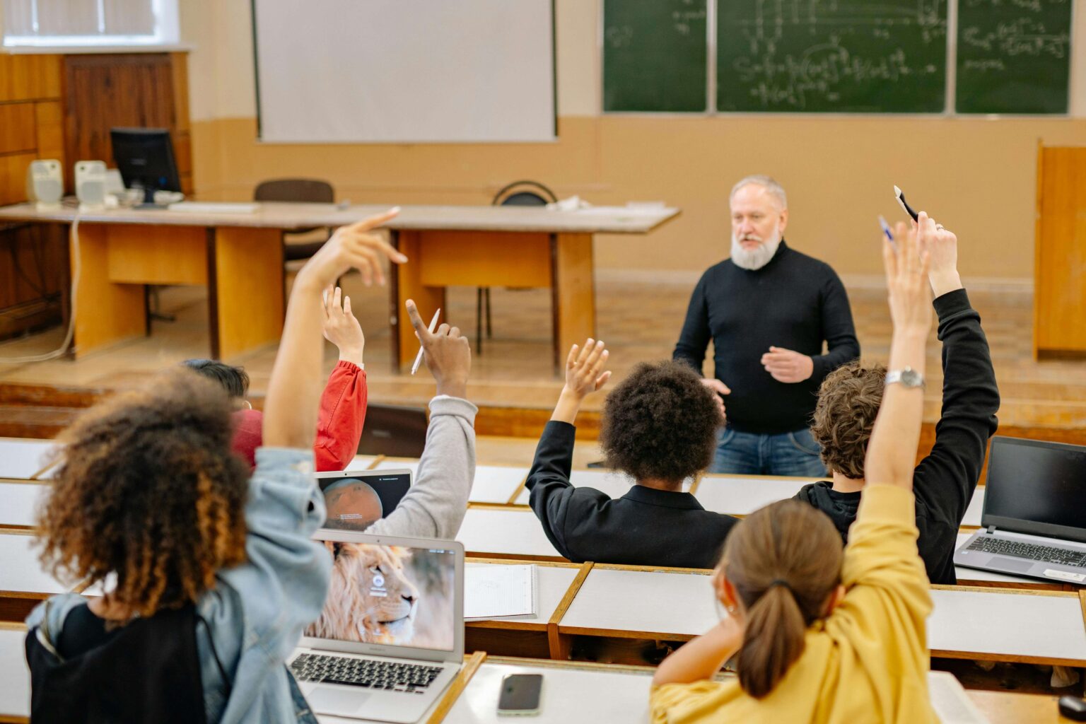 Lecturer: Comparative Education-UFS x1 Lecturer: Comparative Education