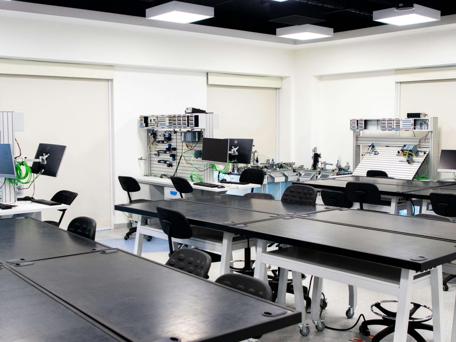 IT Lecturer – Hardware ( Eduvos) x4 IT Lecturer – Hardware