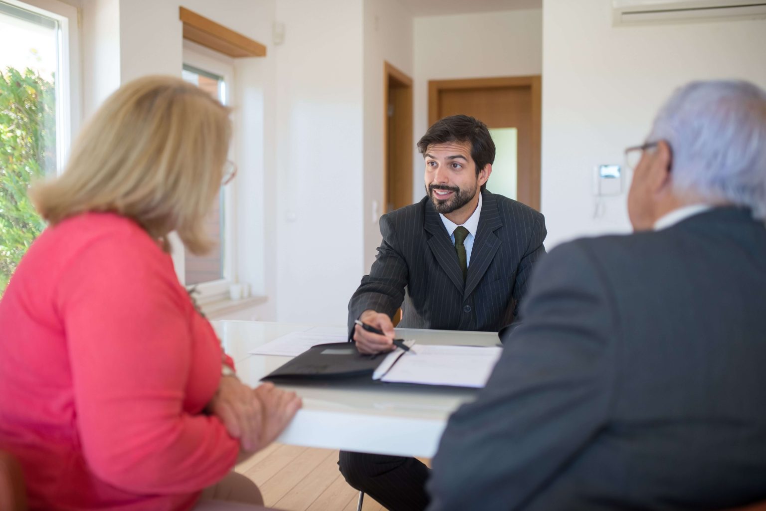 Financial Adviser – Central ( Metropolitan Life) x1 Financial Adviser