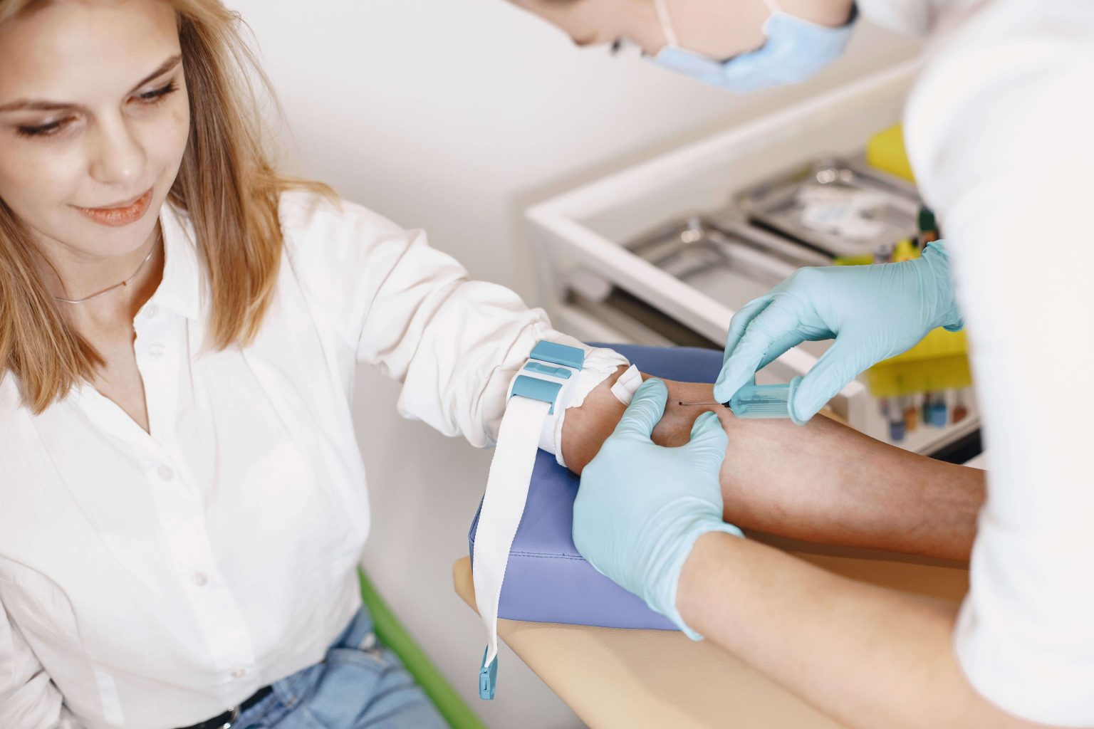 Area Phlebotomy Manager- Ampath Laboratories x1 Area Phlebotomy Manager