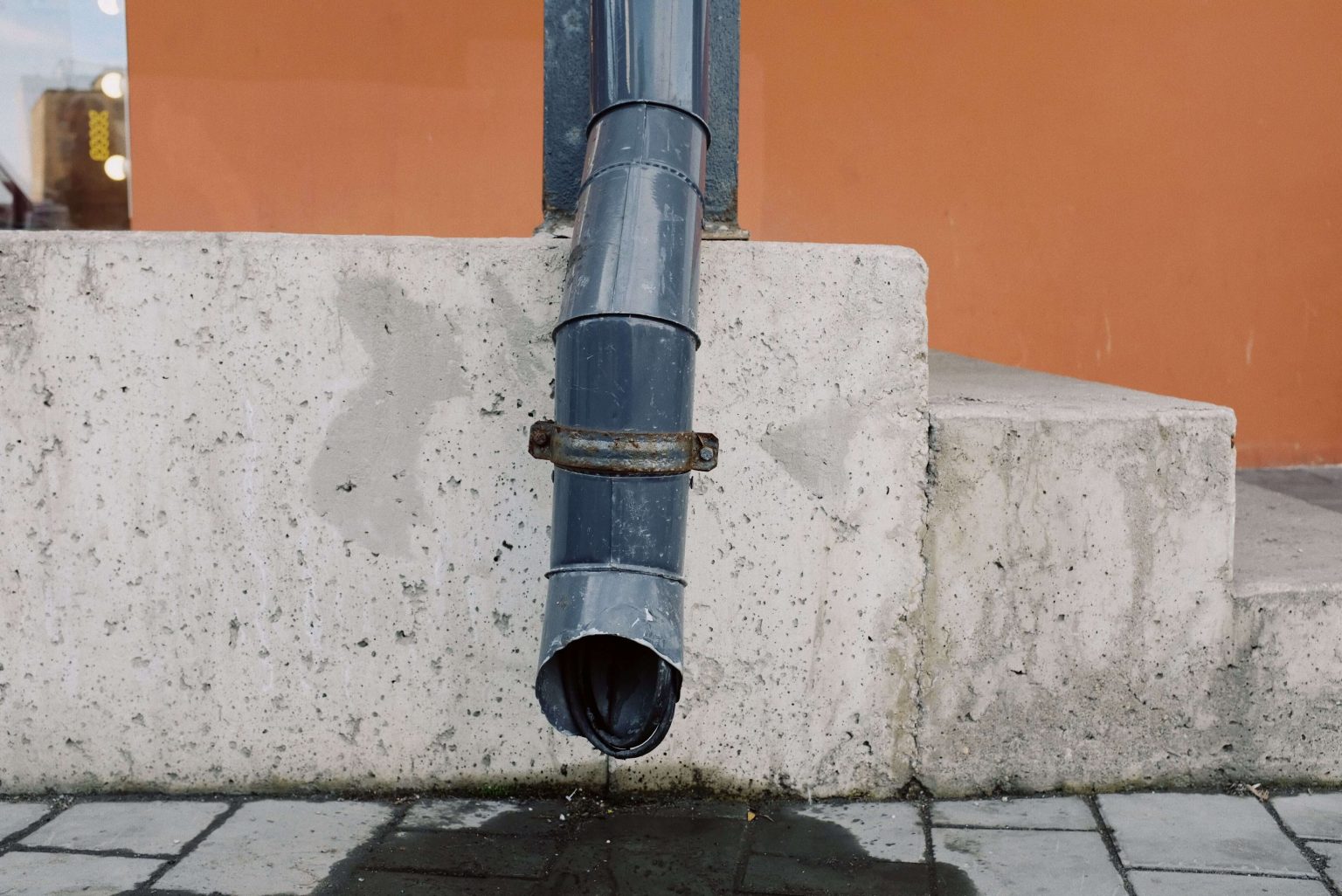 Cleaning and Sealing of Gutters, Drains, Channels, Down Pipes, Ridges