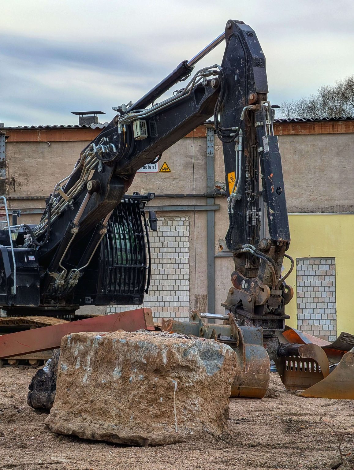Installation and Commissioning of a Heavy-Duty Shaft Industrial Shredder 2026 Installation and Commissioning of a Heavy-Duty Shaft Industrial Shredder