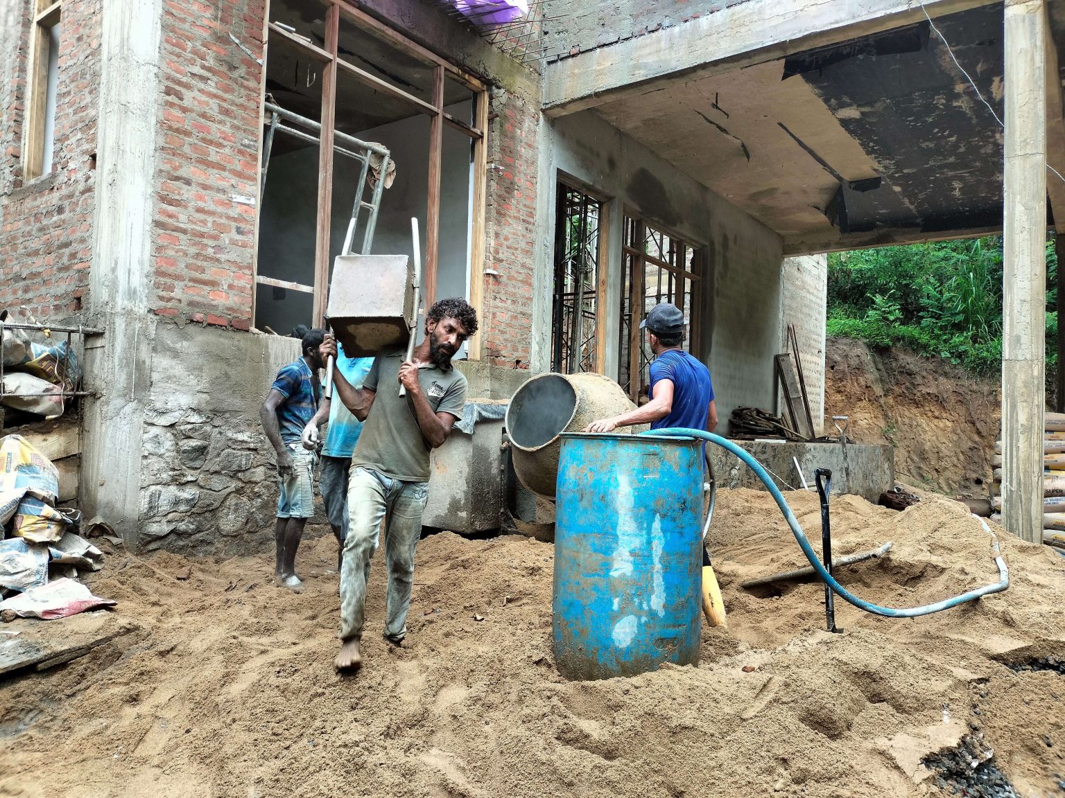 Delivery and Construction of Alternative Sanitation Technology